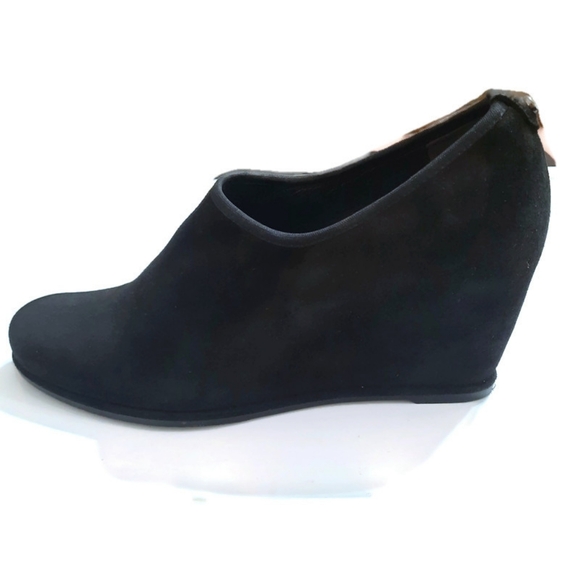 STUART WEITZMAN Hidden Wedge Bootie Stretch Suede Ankle Boot Heeled 9.5 N - Picture 1 of 11